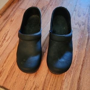 Dansko Professional black 39